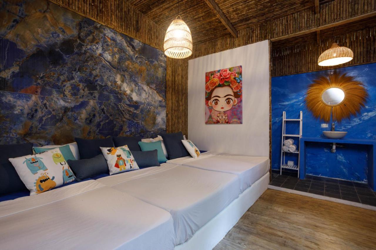 Gigi Brown Villa Frida Beachfront Puerto Viejo de Talamanca Экстерьер фото