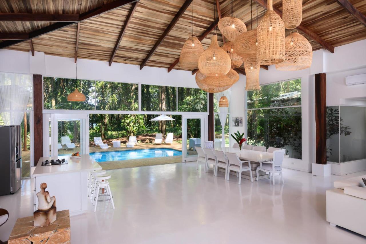 Gigi Brown Villa Frida Beachfront Puerto Viejo de Talamanca Экстерьер фото